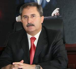 Veysel DALMAZ CÜ de ders verdi