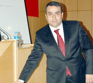 AKP'li Başkan seçildi