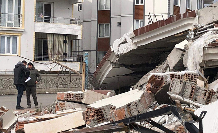 Depremin ardından çöken binalardaki en büyük hata ortaya çıktı